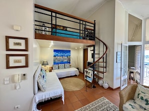 Living room - Vilamoura Marina Duplex 2 by Homing (Loulé)