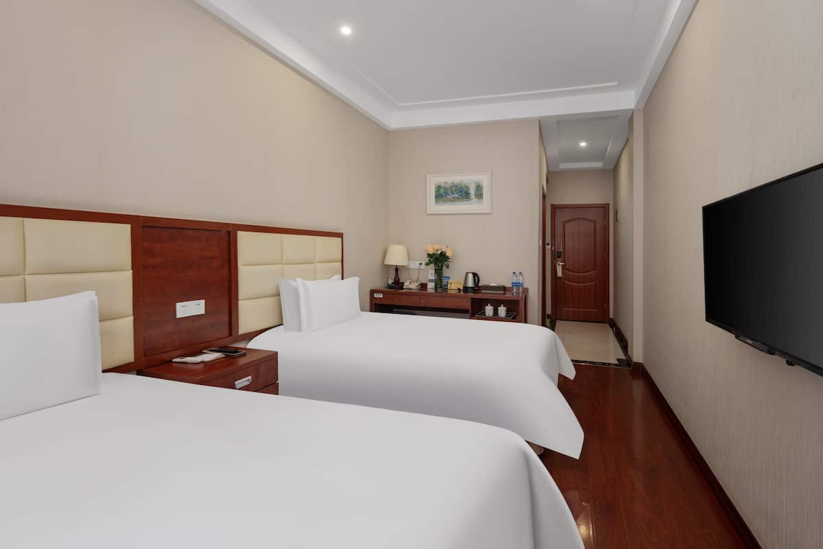 Standard Twin Room, City View | Premium bedding, minibar, individually decorated, individually furnished