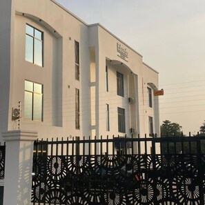Exterior - Eduardo Hotel Abuja (Bwari)