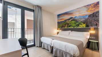 9 Schlafzimmer, Internetzugang, Bettwäsche