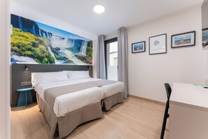 9 Schlafzimmer, Internetzugang, Bettwäsche