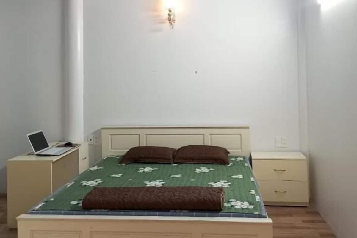 Basic Studio | In-room safe, free WiFi