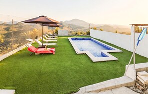 Pool - Nice home in Alcaudete (Alcaudete)