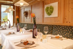 Dining - Room 'Superior Doppelzimmer' with Mountain View, Shared Terrace and Wi-Fi (Tirol)