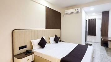 Deluxe Double Room | Free WiFi