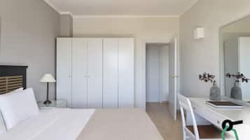 Doppel- oder Zweibettzimmer, Balkon, Bergblick
