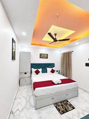 Deluxe Double Room, Air conditioning | View from room - Hotel B-M-R Near Assi Ghat (Varanasi)