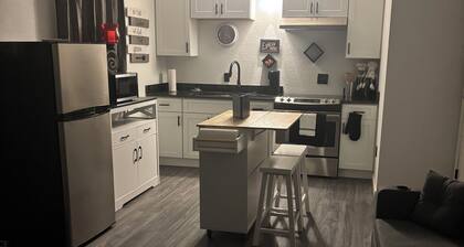 Cozy 1-bedroom studio in serene Mount Dora with AC