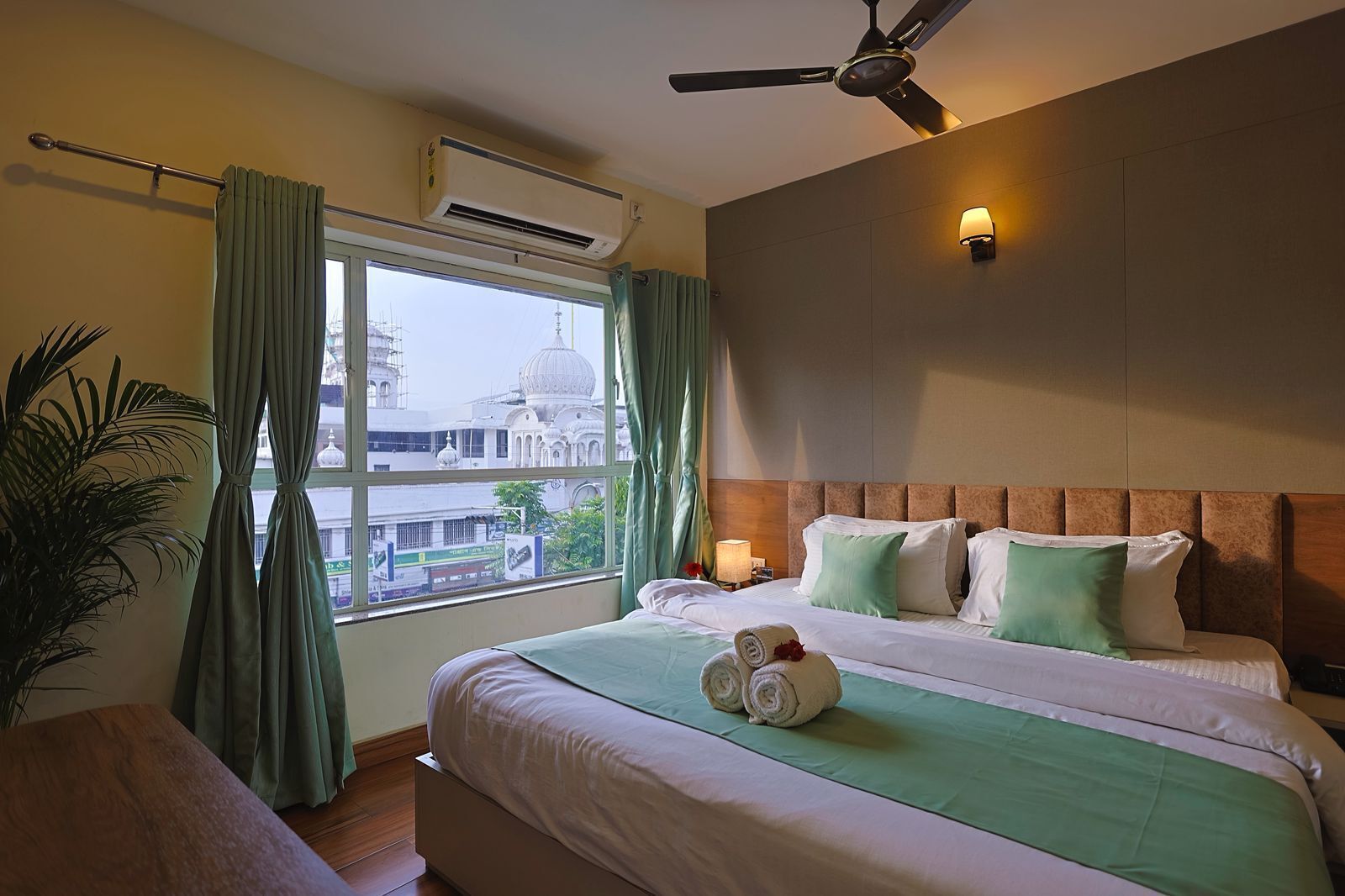 In-room safe, desk, blackout curtains, soundproofing