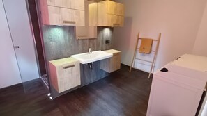 Bathroom - Holiday Home 'Ferienhaus Für 4 Personen 90 M² In' with Wi-Fi (Willmars)