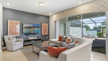 Townhouse, Beberapa Tempat Tidur, pemandangan kolam renang (The Azure Retreat) | Area keluarga