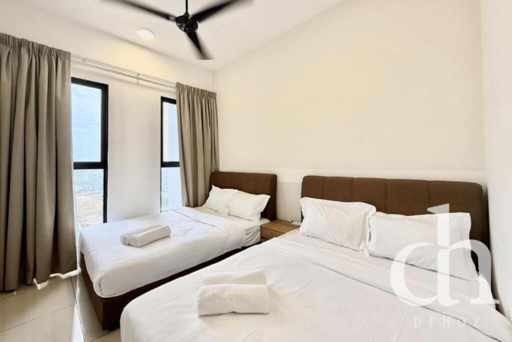 Deluxe 2 Bedroom 1 Bathroom | Iron/ironing board, free WiFi
