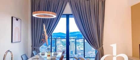 標準公寓, 3 間臥室 (3 Bathrooms) | 客廳