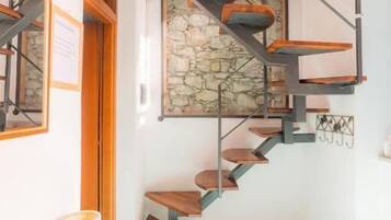 Appartement, balcon, vue ville | Intérieur