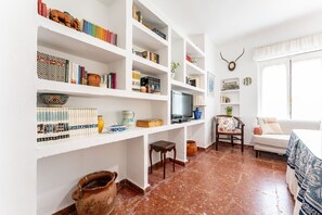 TV - MalagaSuite Casita Cipres (Torremolinos)