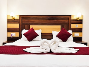Deluxe-Doppelzimmer | Allergikerbettwaren, Schreibtisch, schallisolierte Zimmer