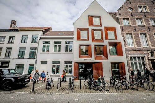 Snuffel Hostel