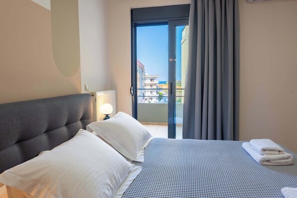 1 bedroom, iron/ironing board, free WiFi, bed sheets - Opsis The CityScape Apartment (Chania)