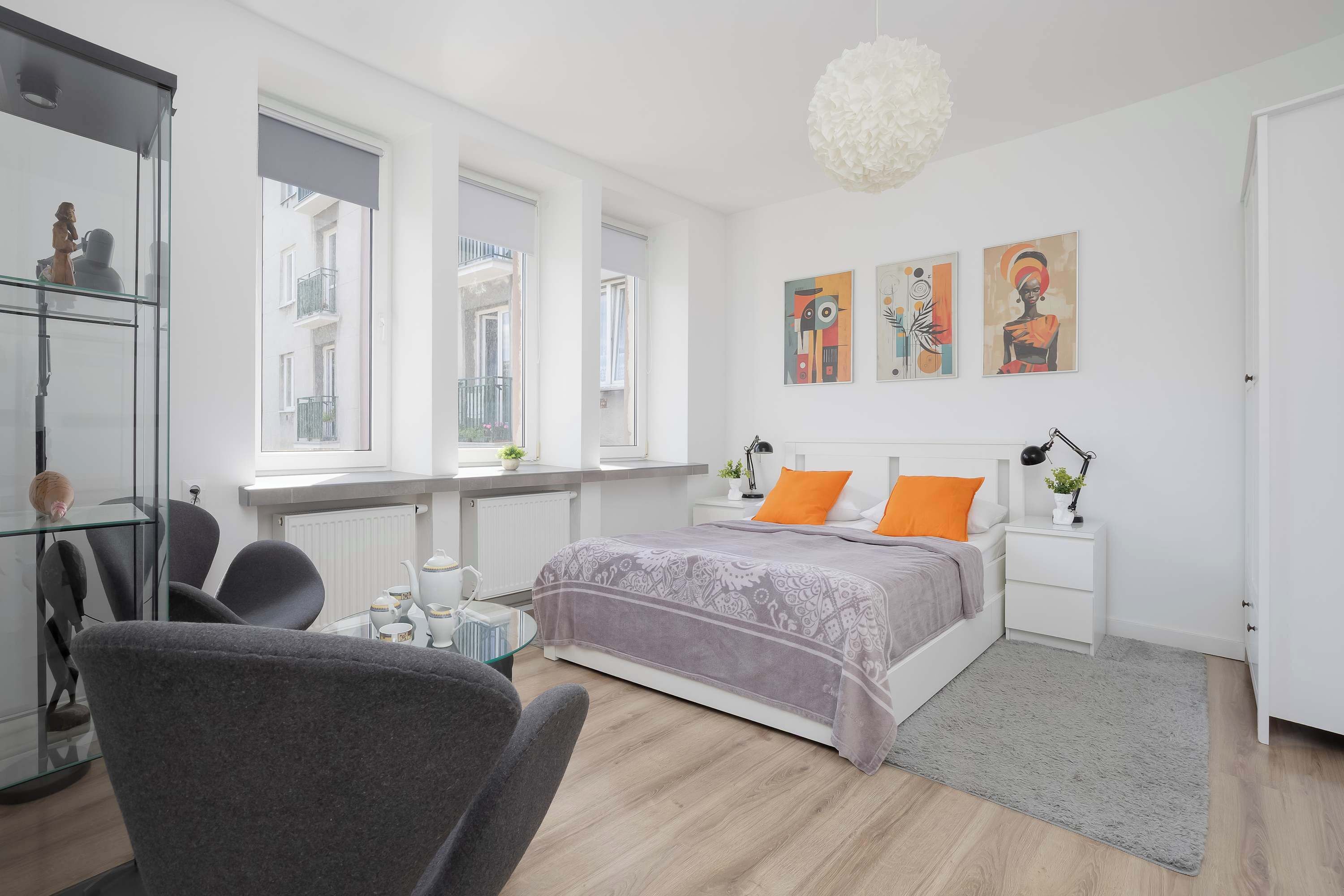 Iron/ironing board, travel cot, WiFi, bed sheets