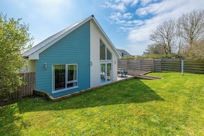 Exterior - Moranedd Bach (Holyhead)