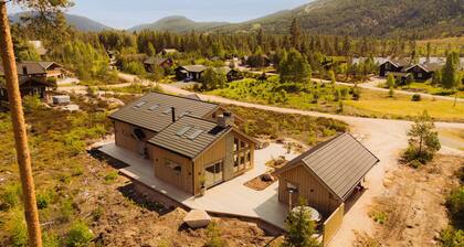 Villa Fell Fjord with sauna & jacuzzi