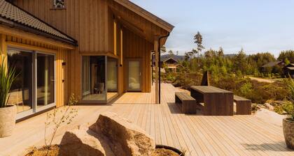 Villa Fell Fjord with sauna & jacuzzi