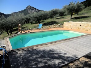 Pool - Gîte de Maric: Among Olive Trees with Pool, Stunning Mountain Views (Aubres)