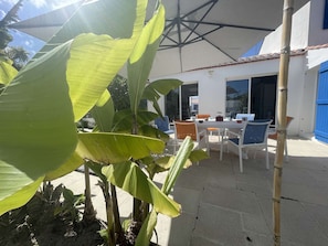 Outdoor dining - Cozy house near the beach - 8 guests (L'Épine)