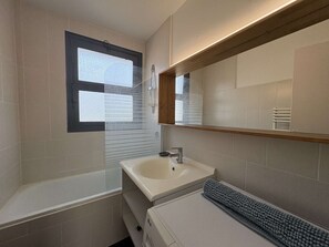 Bathroom - Apartment sea view - 5 guests (La Baule)
