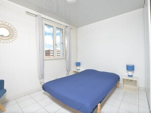 Room - Apartment with sea view, parking - 4 guests (Le Grau-du-Roi)