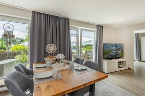 Dining - Vrbo Property (Loddin)