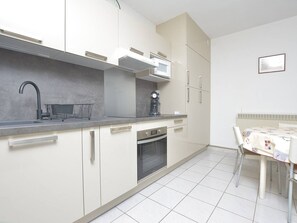 Private kitchen - Quiet apartment near the beach - 4 guests (Le Grau-du-Roi)