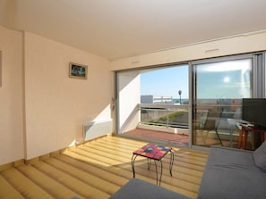 Living area - Lovely apartment, sea view - 6 guests (Le Grau-du-Roi)