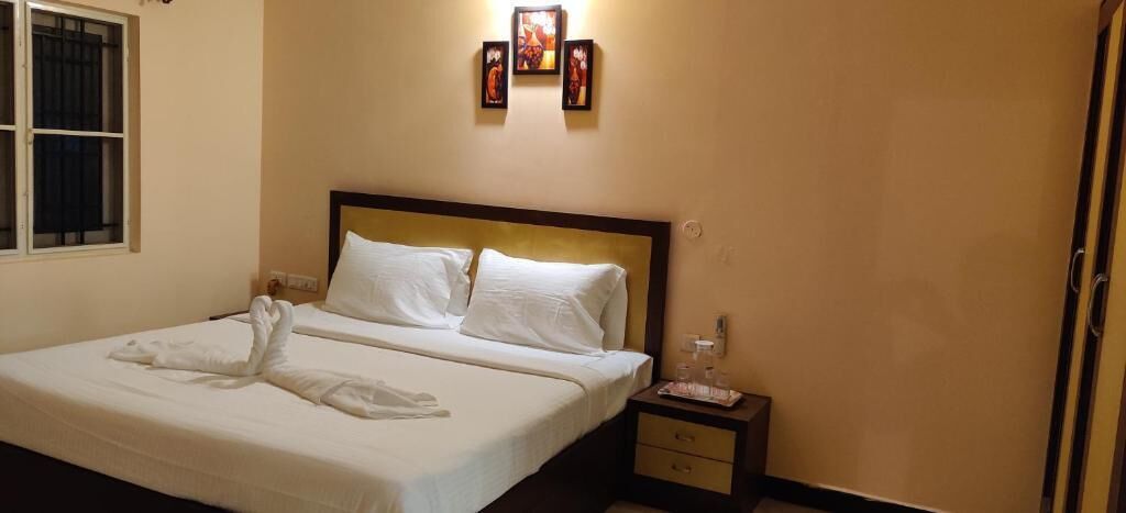Standard Apartment | Desk, soundproofing, iron/ironing board, free WiFi