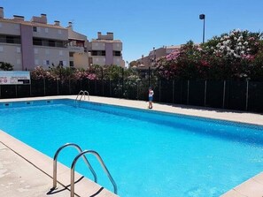 Pool - Apartment 2 pools, glazed loggia - 4 guests (Le Grau-du-Roi)