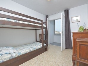 Room - Air-conditioned apartment 100m from the beach (Le Grau-du-Roi)