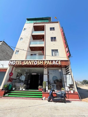 Exterior - Santosh Palace  (Danta Ramgarh)