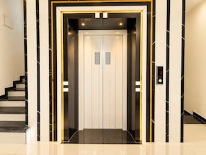 Elevator - Santosh Palace  (Danta Ramgarh)