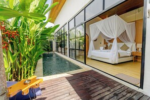 Outdoor pool - Mya Harmony Villas 3 Seminyak  (Badung)