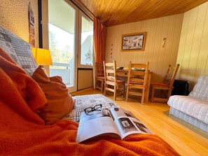 Living area - Studio cabin with larch view - 4 guests (Vars)