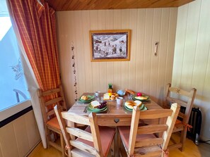 Dining - Studio cabin with larch view - 4 guests (Vars)