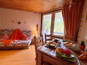 Dining - Studio cabin with larch view - 4 guests (Vars)