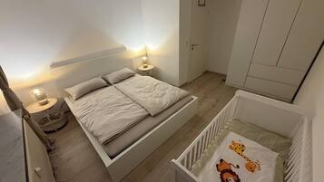 3 habitaciones, tabla de planchar con plancha y wifi gratis