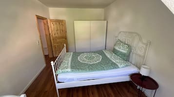 4 Schlafzimmer, Bügeleisen/Bügelbrett, WLAN, Bettwäsche