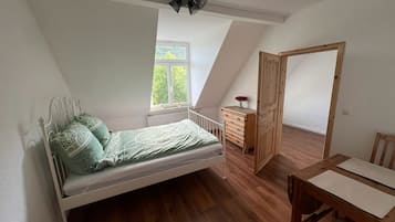 4 Schlafzimmer, Bügeleisen/Bügelbrett, WLAN, Bettwäsche