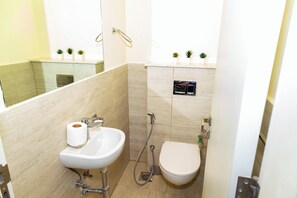 Apartment, Balcony | Bathroom - Bloomfields 1BR in Oasis Masdar  (Abu Dhabi)