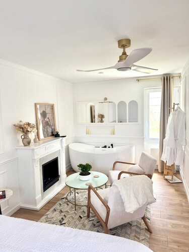 La Folie Blanche - Entire house with garden, spa, parking, and barbecue