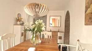 Dining - Apartment at Kugelberg (Goldbach)