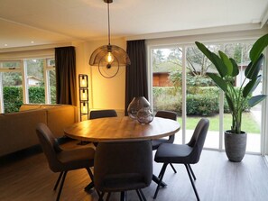 House | Dining - Holiday Home With 1 Bedroom (Beekbergen)