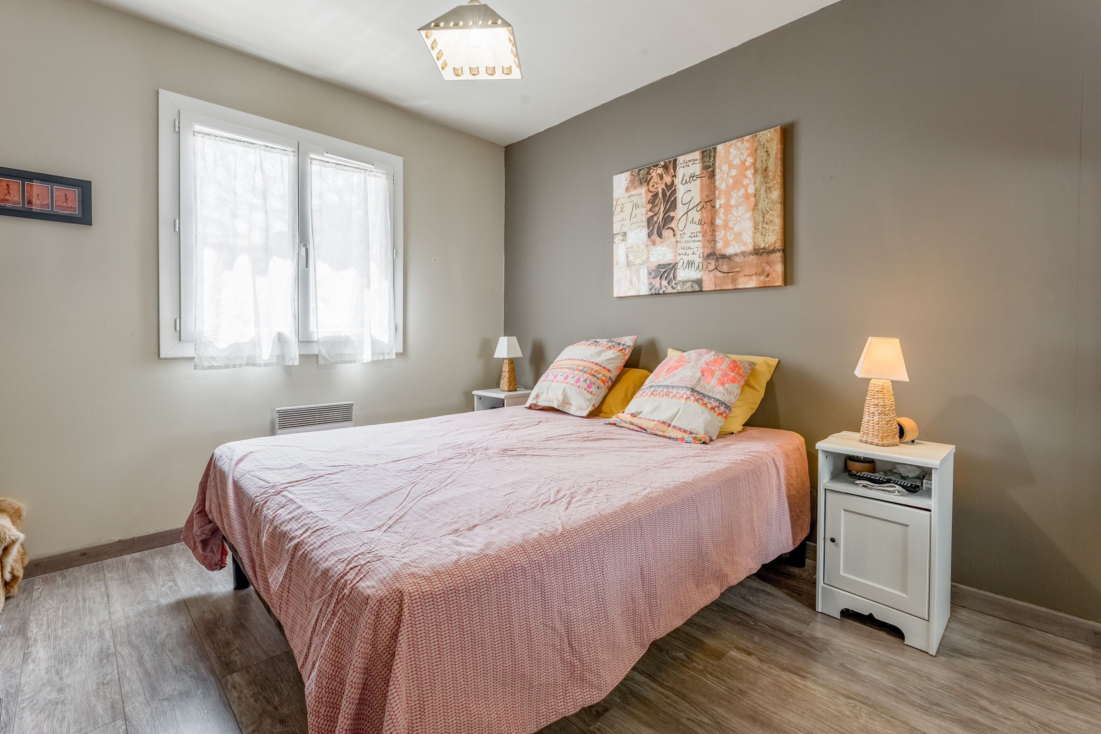 2 Schlafzimmer, Bügeleisen/Bügelbrett, WLAN, Bettwäsche
